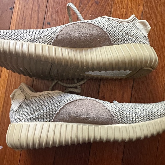 adidas gazelle silver green womens Adidas YEEZY 350 Oxford Tan Low-top Sneakers – Boutique LUC.S main image 0